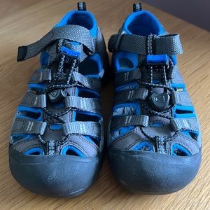 Keen Newport H2 Sandal blue & grey colors - Kids' size 12 washable like new